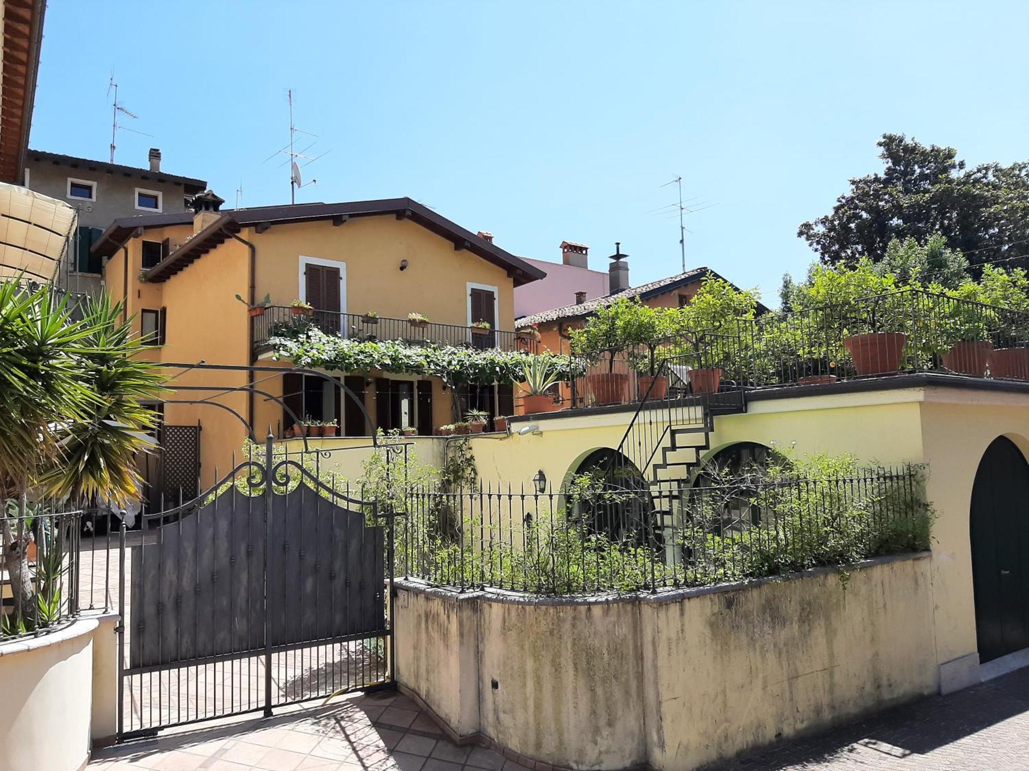 דירות גרגננו Casa Castel מראה חיצוני תמונה